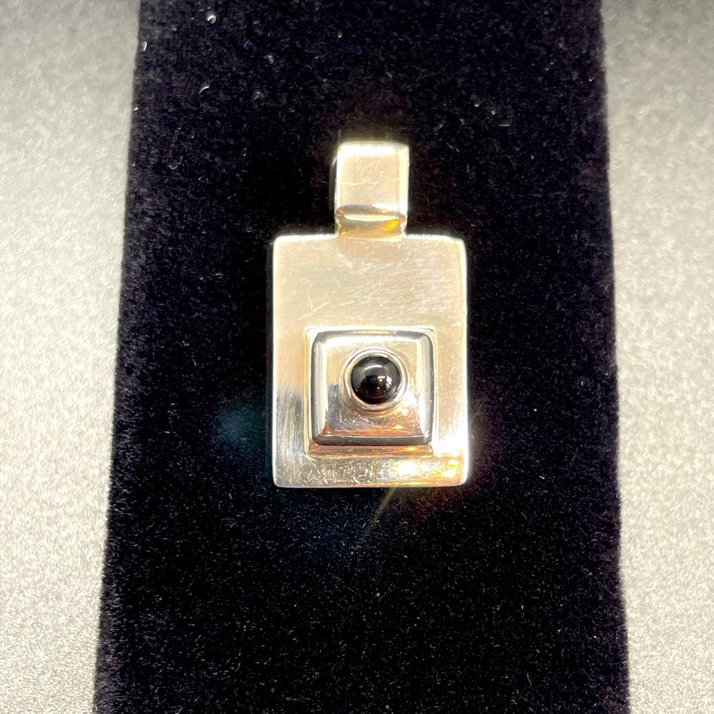 Silpada Vintage black onyx silver pendant